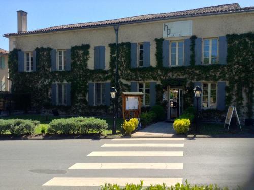 L'Hôtel du Périgord Aubeterre-sur-Dronne Esterno foto
